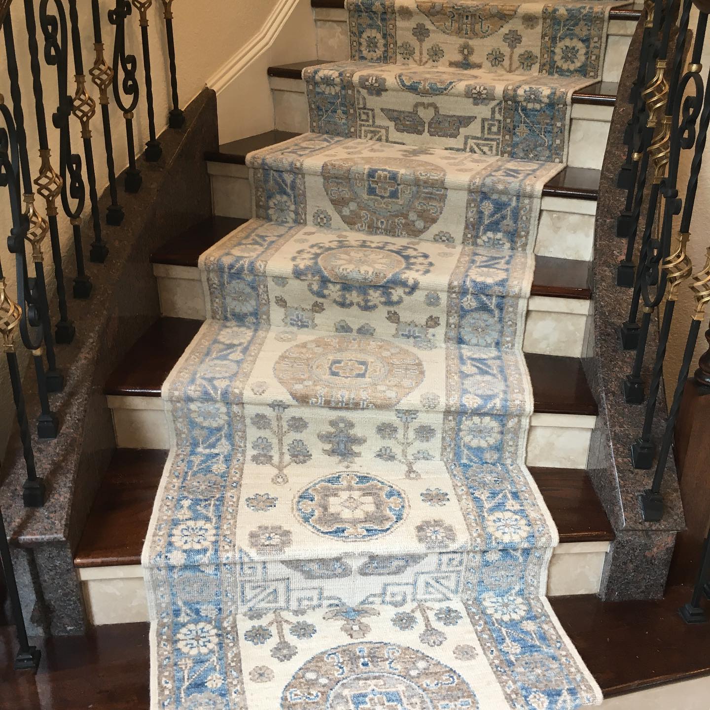 Curved stair runner in traditional design