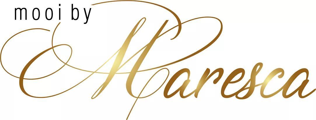 Gestileerd gouden logo met de tekst 