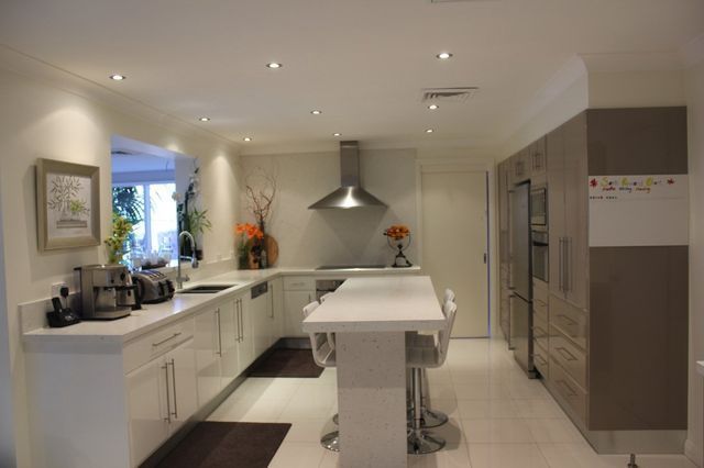 Modern Kitchen White Accent Colour Indoor | Castle Hill, Nsw | Galaxy Kitchens & Bathrooms Modern Kitchen White Accent Colour Indoor | Castle Hill, Nsw | Galaxy Kitchens & Bathrooms