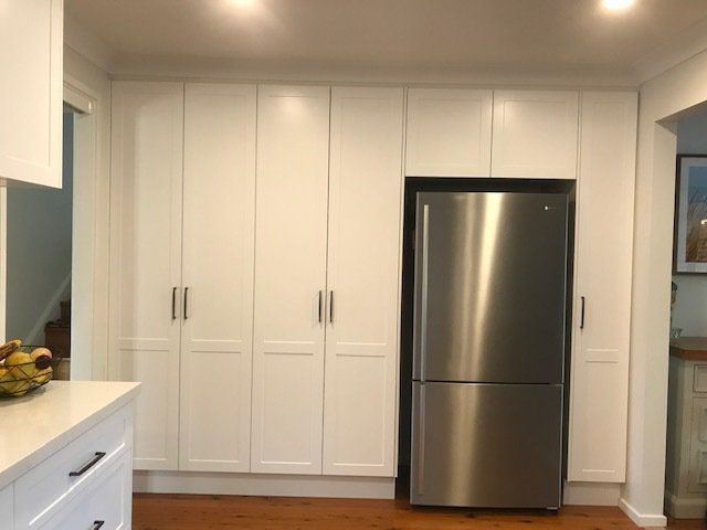 Modern Table and Kitchen Indoor | Castle Hill, Nsw | Galaxy Kitchens & Bathrooms