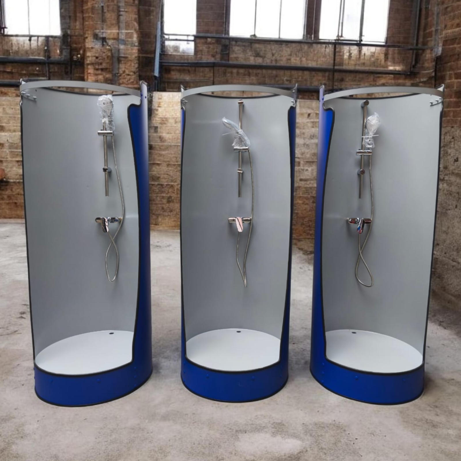 Unsere Washbox zweifarbig. Innen weiß und außen blau metallic als Sonderlackierung angefertigt.