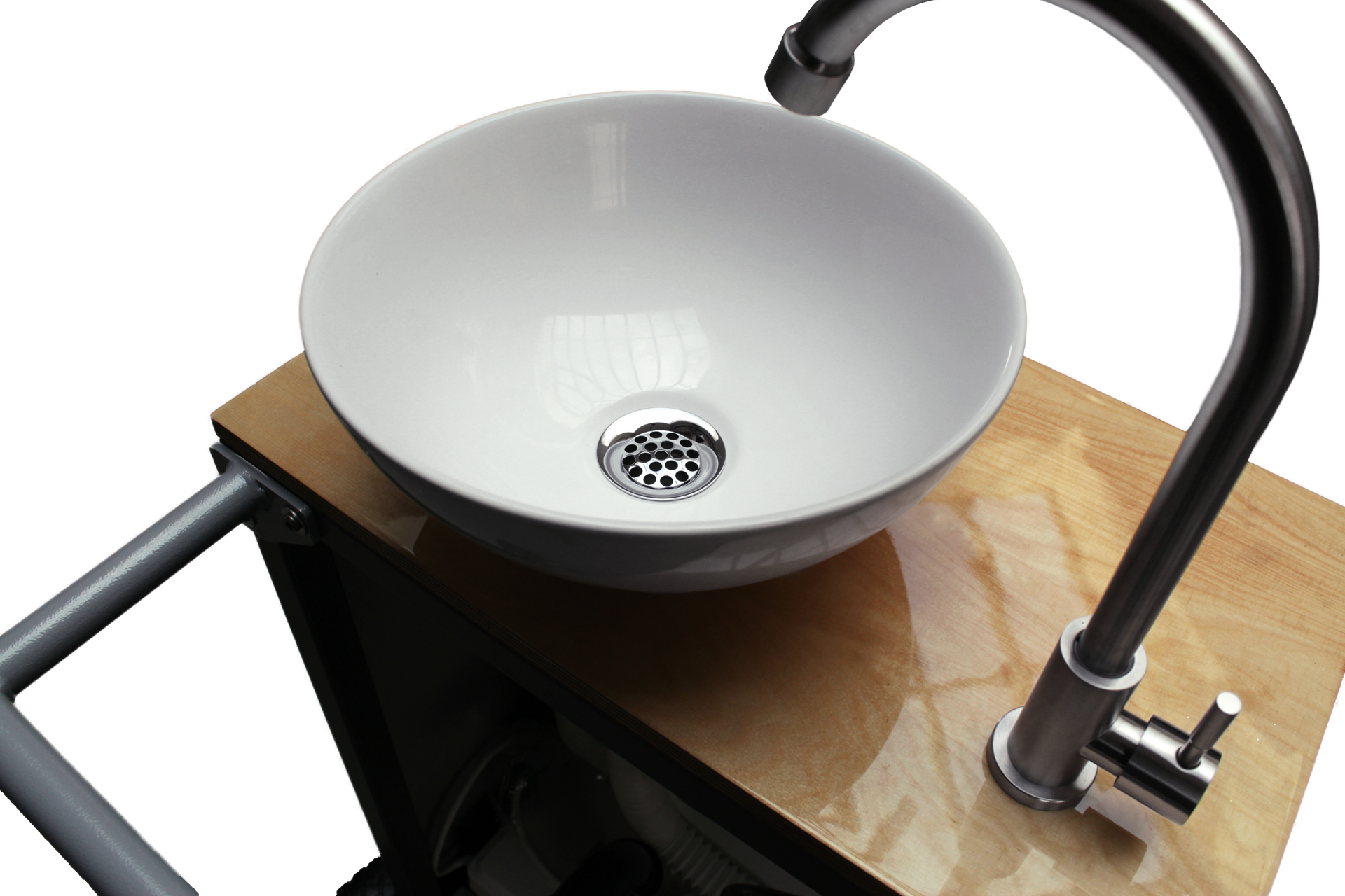 Eine Nahaufnahme der mobilen WC-Lösung Thunderbox mit Washbecken als Komplettlösung.