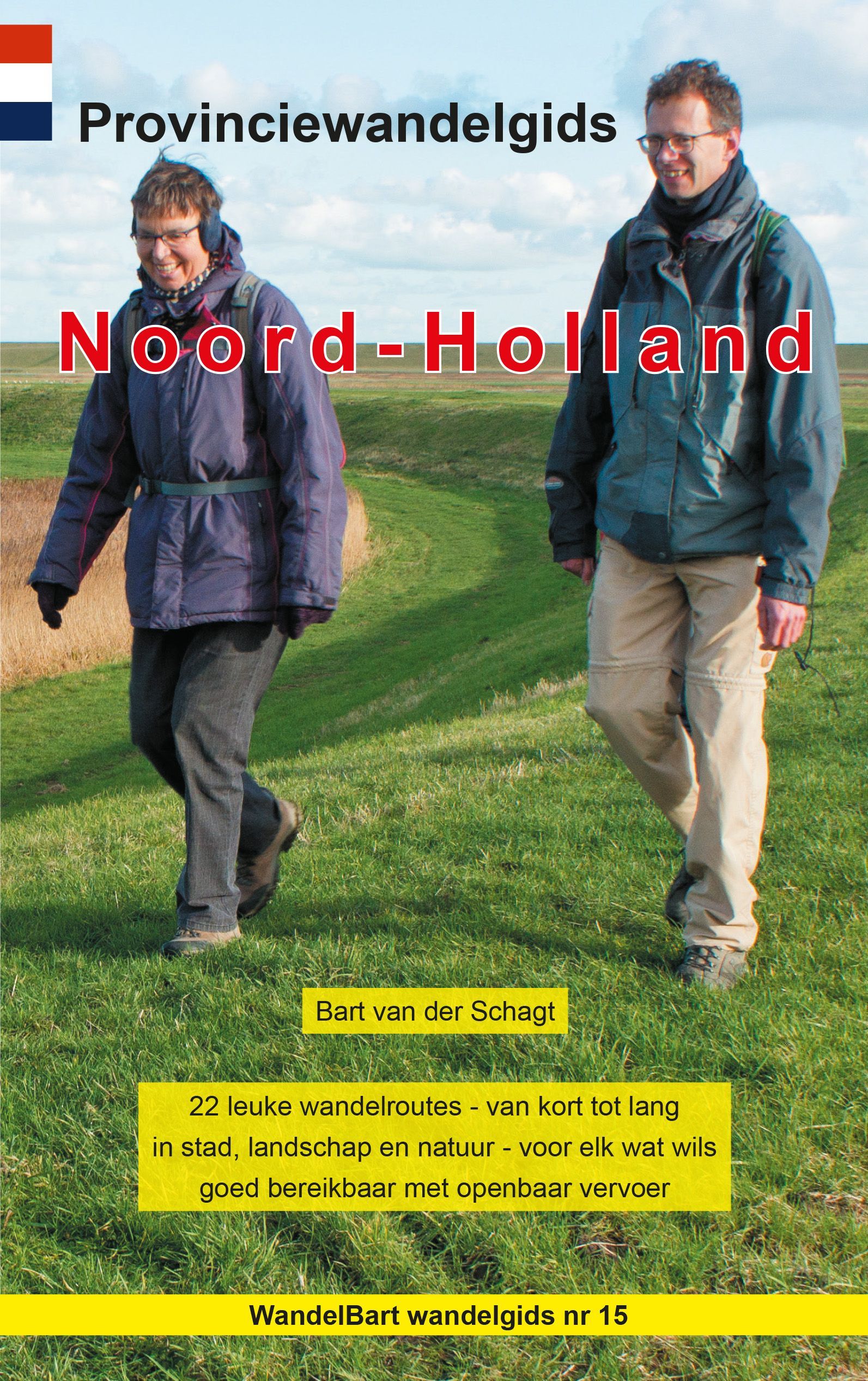 Omslag van een wandelgids: Twee mensen wandelen over een graspad. Titel: Noord-Holland. Nederlandse vlag in de hoek.