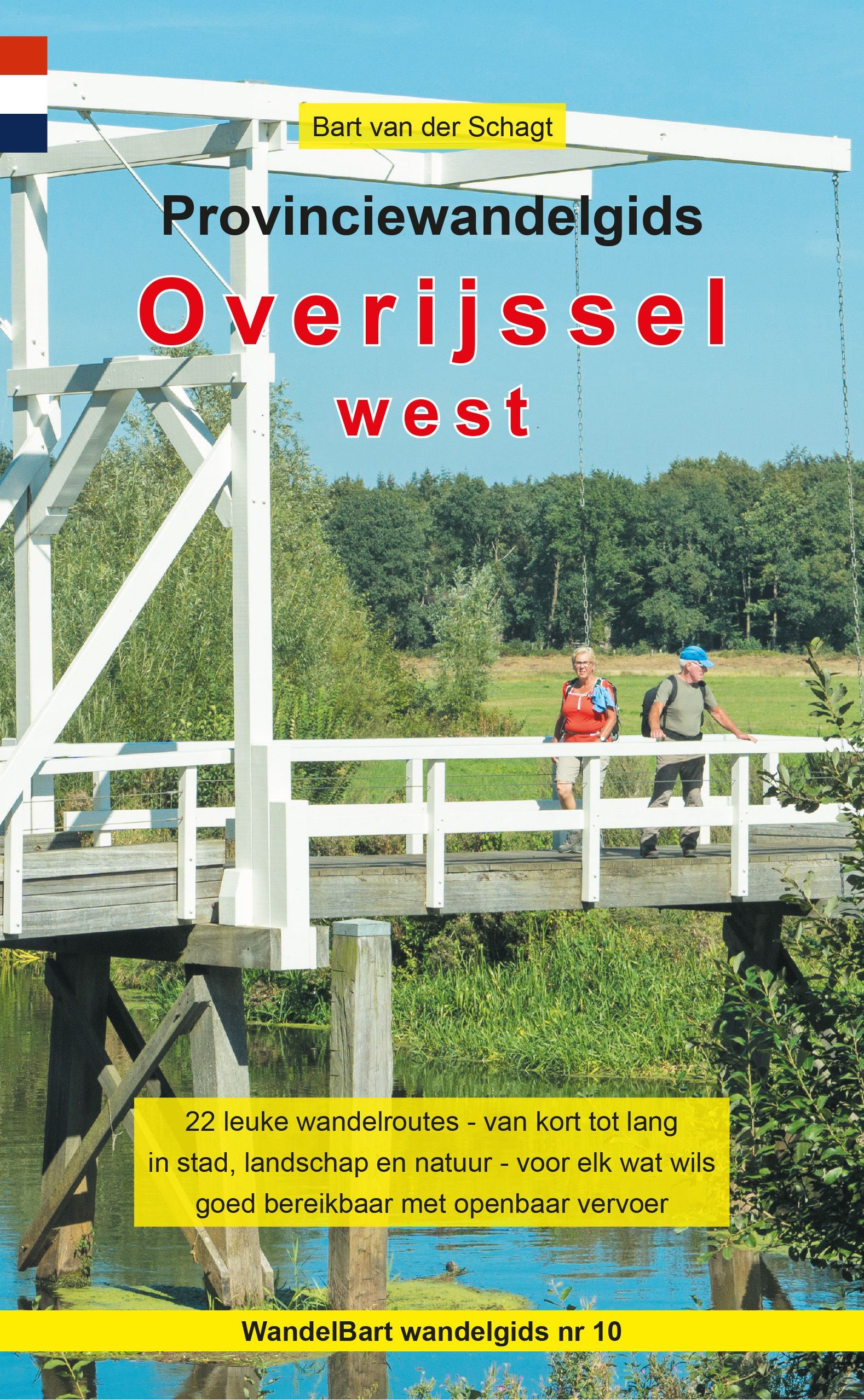 Boekcover: "Overijssel West" wandelgids met brug, mensen en groene velden.