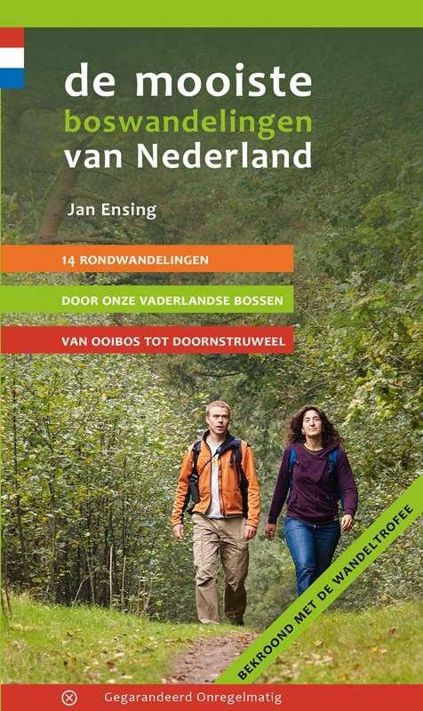 Book cover with title "De mooiste boswandelingen van Nederland." People walking in forest.