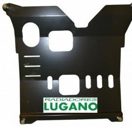 Panel de metal negro con recortes y una etiqueta verde y blanca