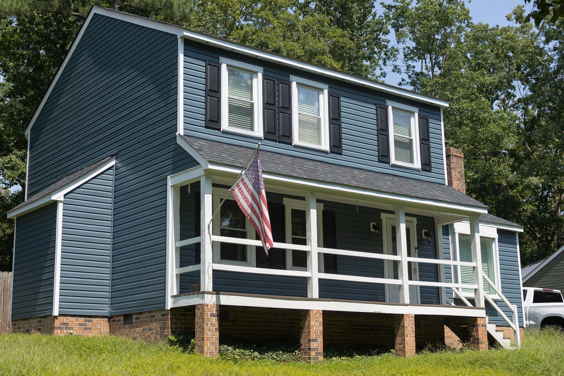 RETEX roof replacemetn in Mechanicsville VA. Certainteed Landmark Charcoal asphalt shingles.