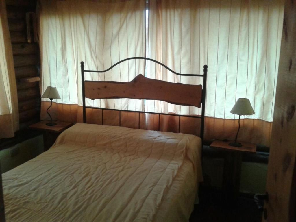 Habitaci&oacute;n de caba&ntilde;a familiar con dos camas