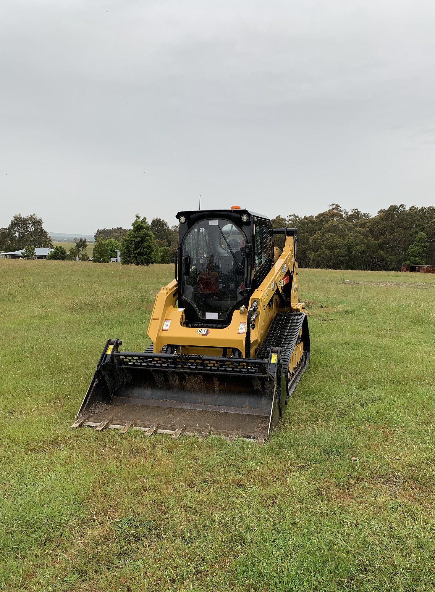 Front Loader — Ballarat, VIC — Brad Donald Earthmoving