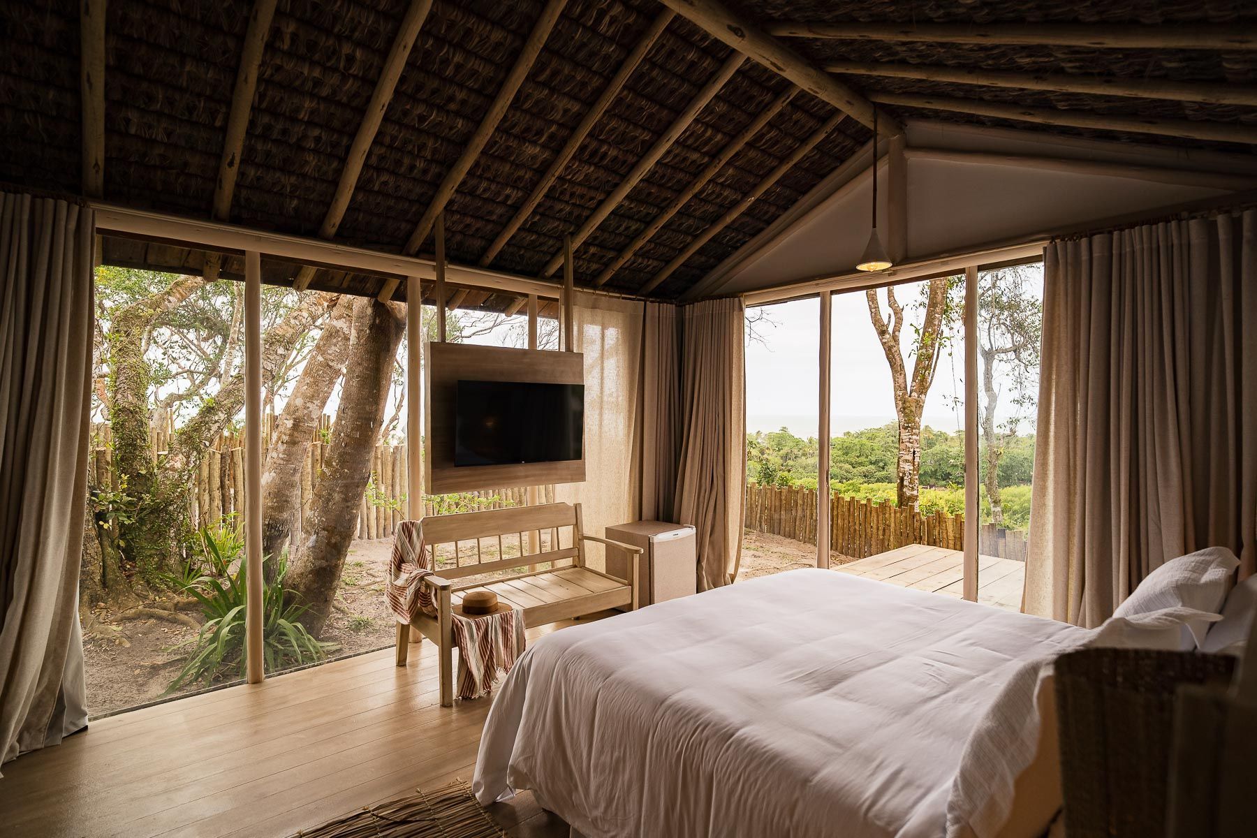 Bela Vista Hotel em Caraíva bangalô com vista para o rio