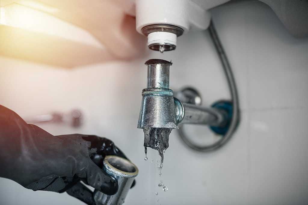 Professional drain cleaning and sewer clearing service in Oakland CA