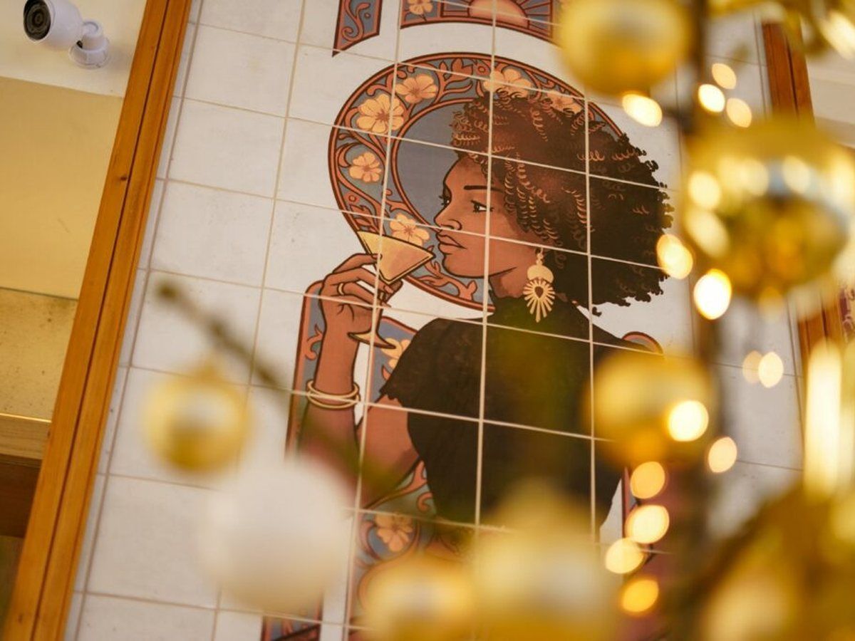 Brasserie des Beaux-Arts, décor Art nouveau, place Cujas à Bourges