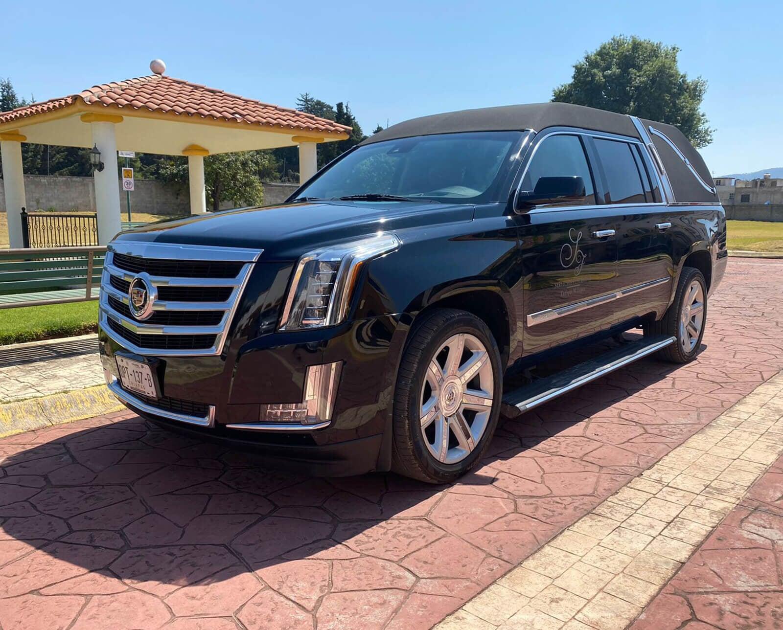 SERVICIOS FUNERARIOS ENRIQUE M. LÓPEZ - carroza