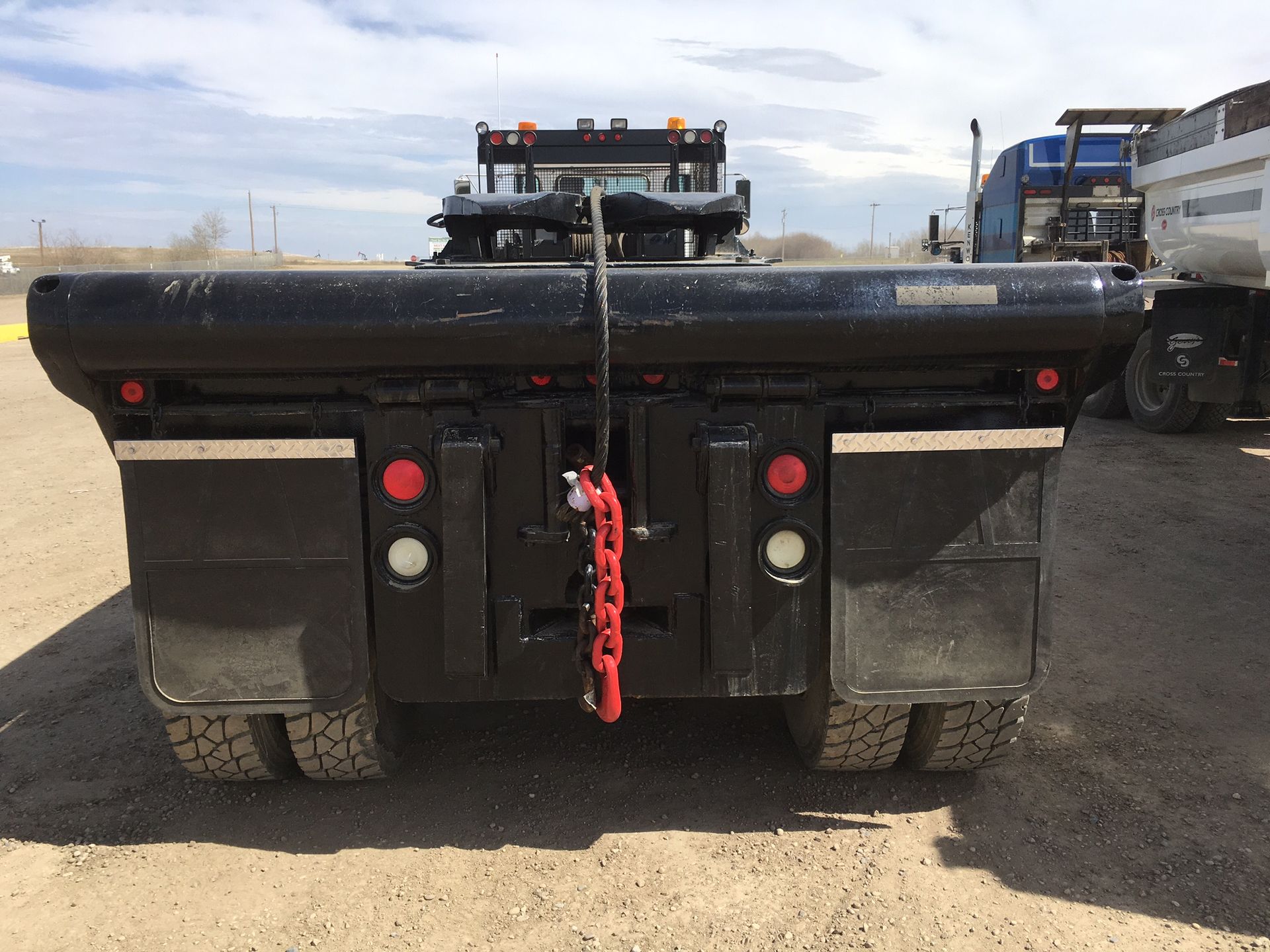 Used 1997 Kenworth T800 T/A T/A Bed Truck For Sale