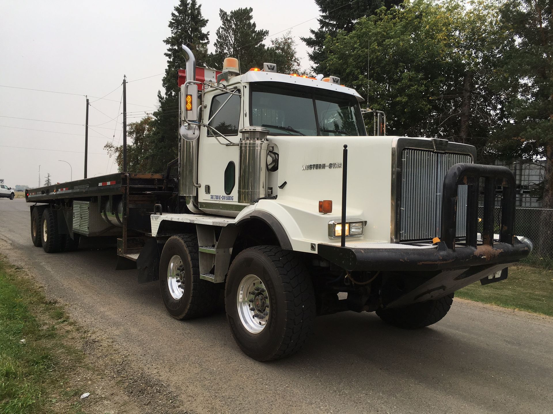 Used 2006 Western Star 4900SA T/A T/A Bed Truck For Sale