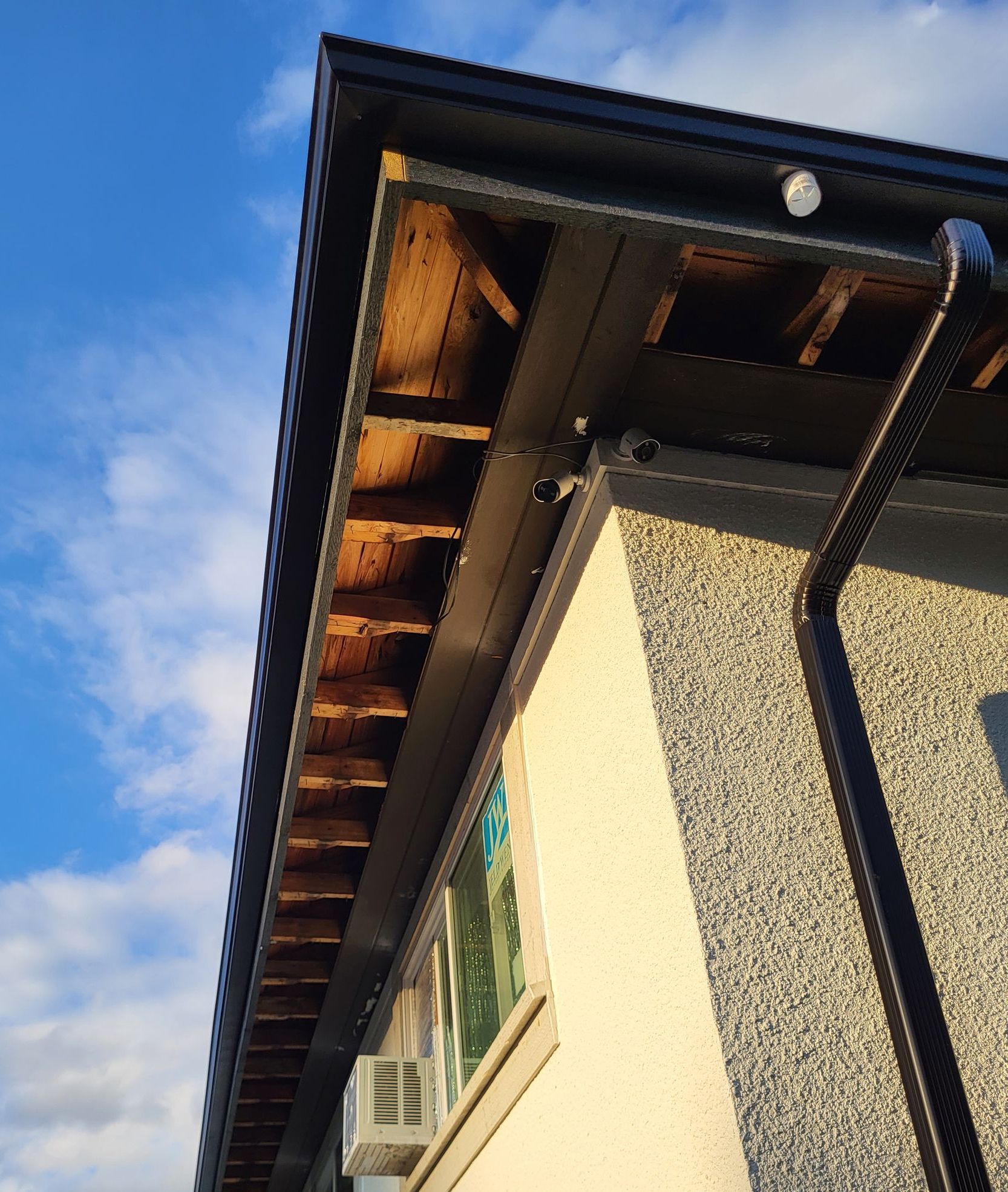 Alouette Industries Ltd. Suffering Soffits Installation