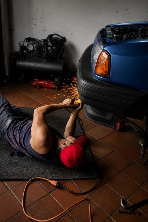 Proceso de diagnóstico y sincronización de carburadores car