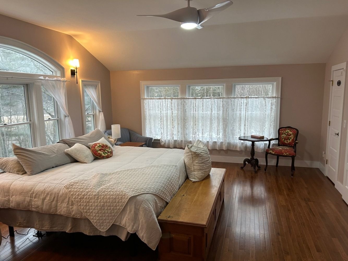 There is a large bed in the middle of the room.