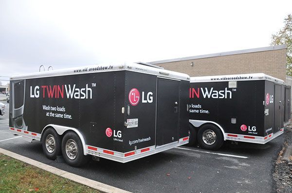 Mobile LED Video Trailer Sponsor Graphics Outdoor Concert