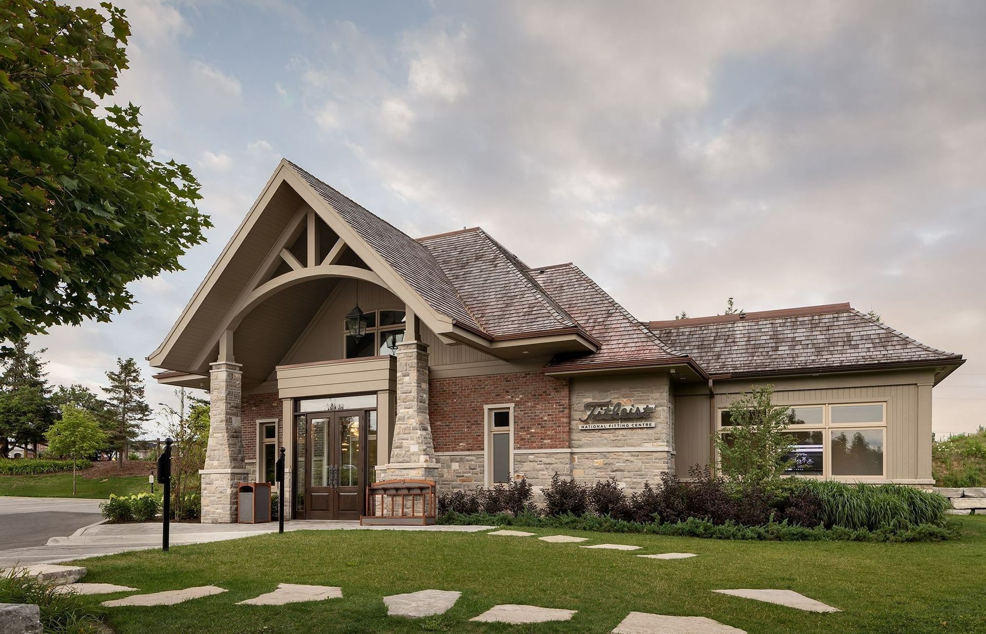 Titleist Fitting Center Building
