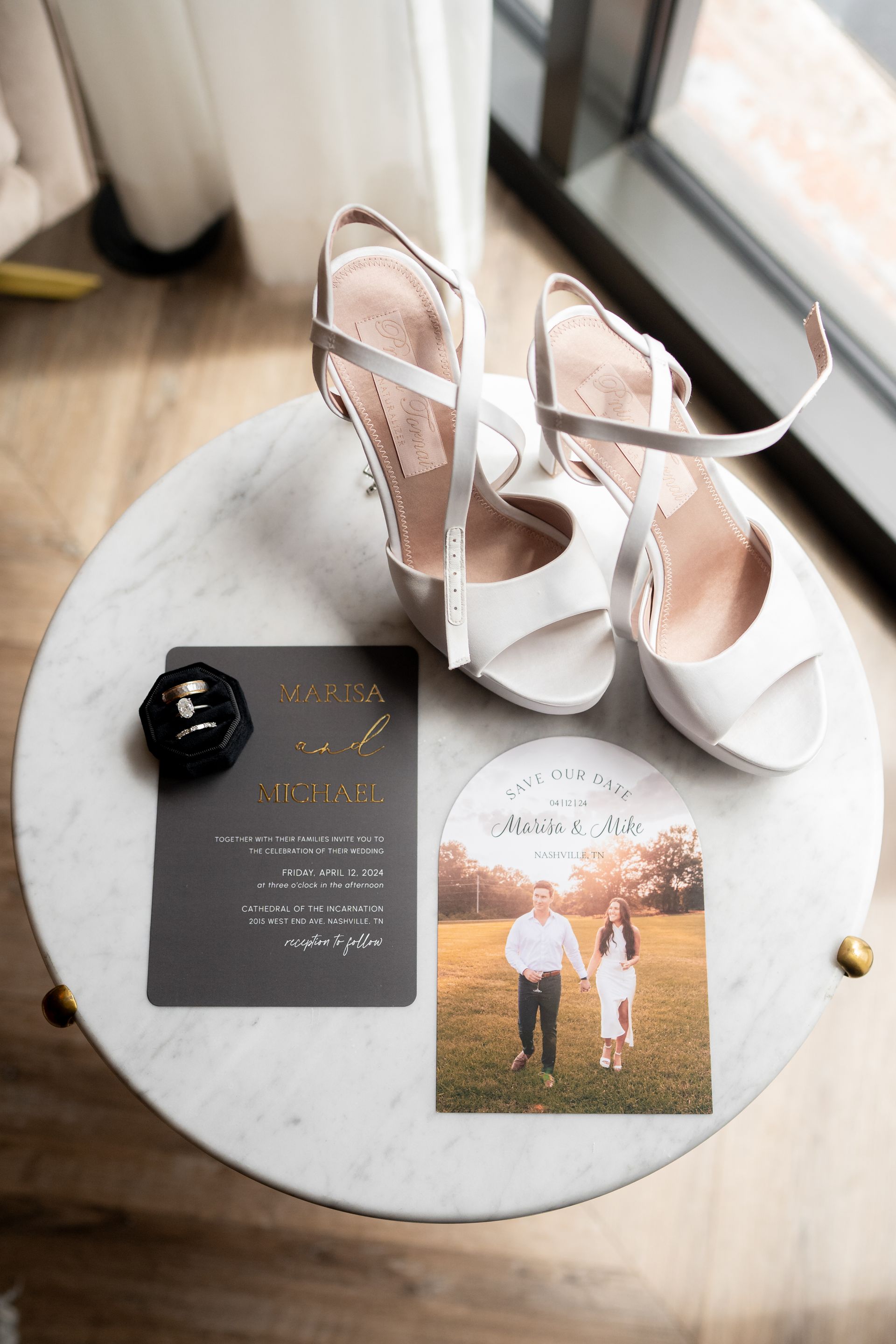 Chattanooga & Nashville
Wedding Photographer