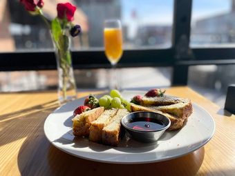 Brunch plate 
