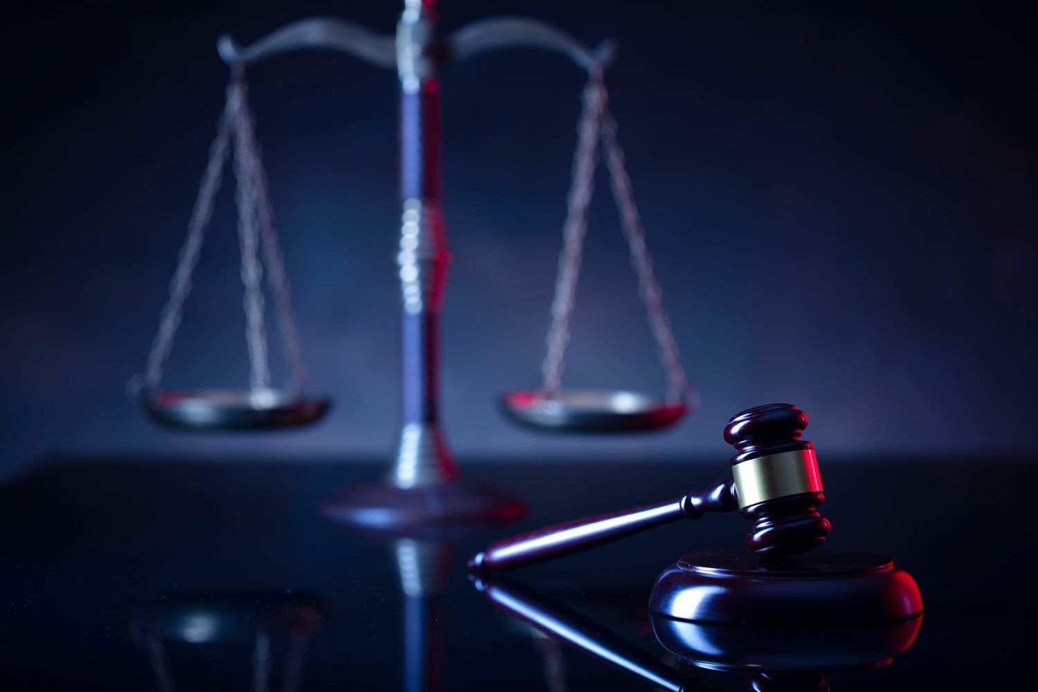 judge gavel and justice scale