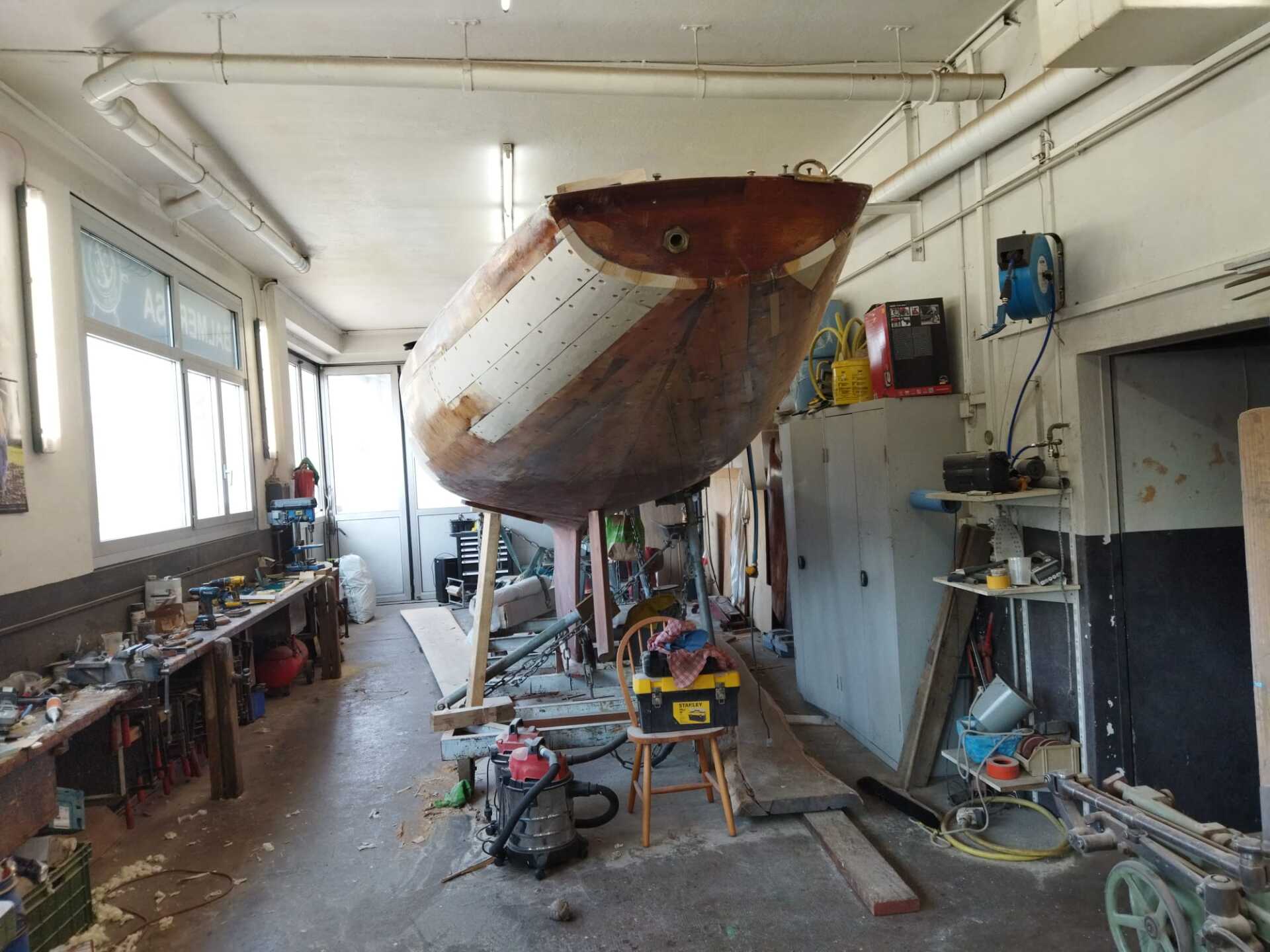 chantier naval balmer bateau suspendu