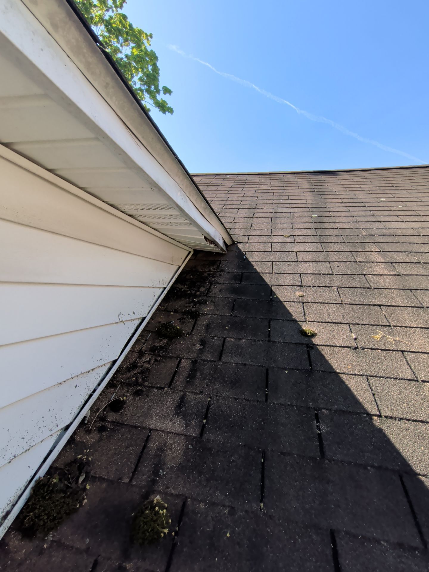 Asphalt shingle roof replacement completed on a residential home on East Main Street in Mountville, PA.