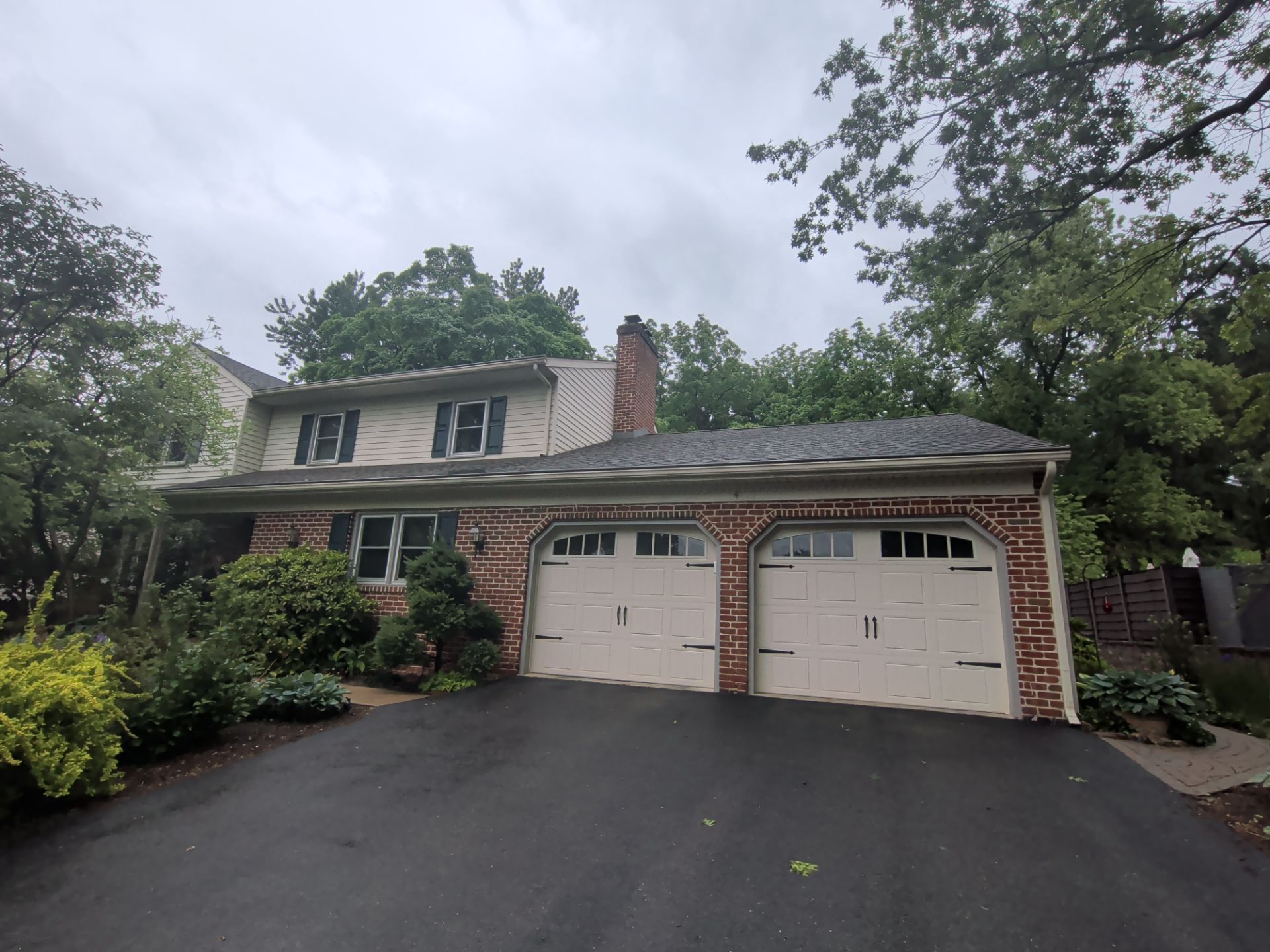 Front view of a home on East Side Drive in Landisville, PA during a professional roof inspection.
Description