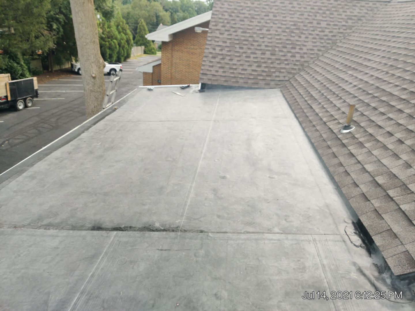 Commercial flat roof project on South Providence Road