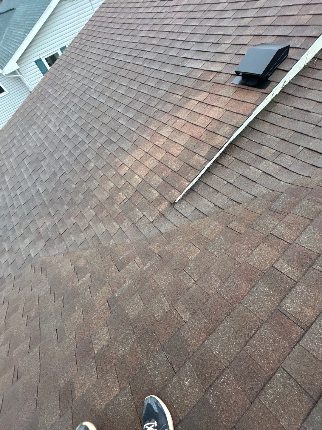 New architectural asphalt shingle roof installed on a home in Golf Road, Myerstown, PA.
