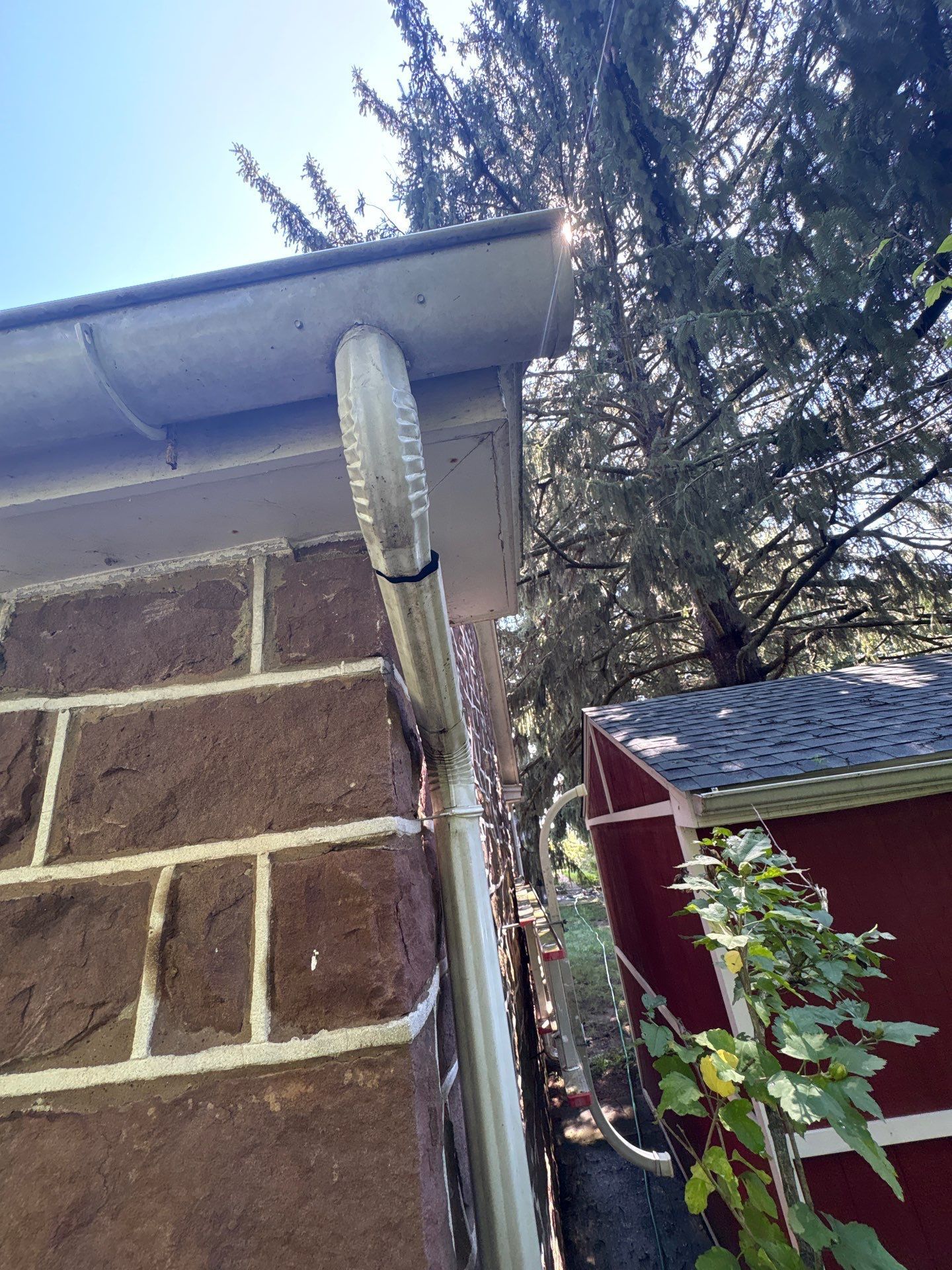 Residential gutter and downspout repair in Fort Washington, PA