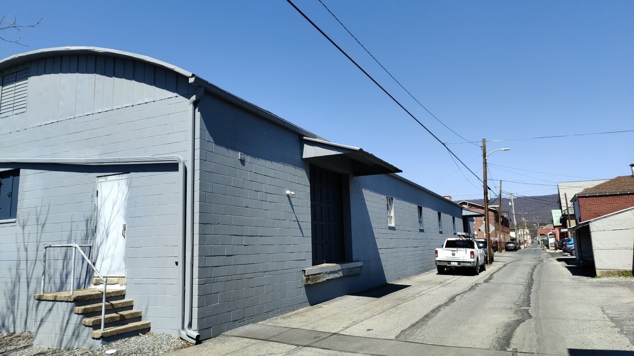 Commercial building exterior and roofline on Pine Street in Hamburg, PA.