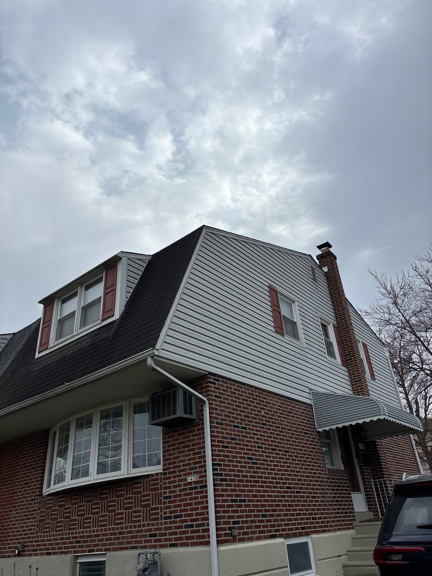 Residential roof replacement with asphalt shingles in Swarthmore PA