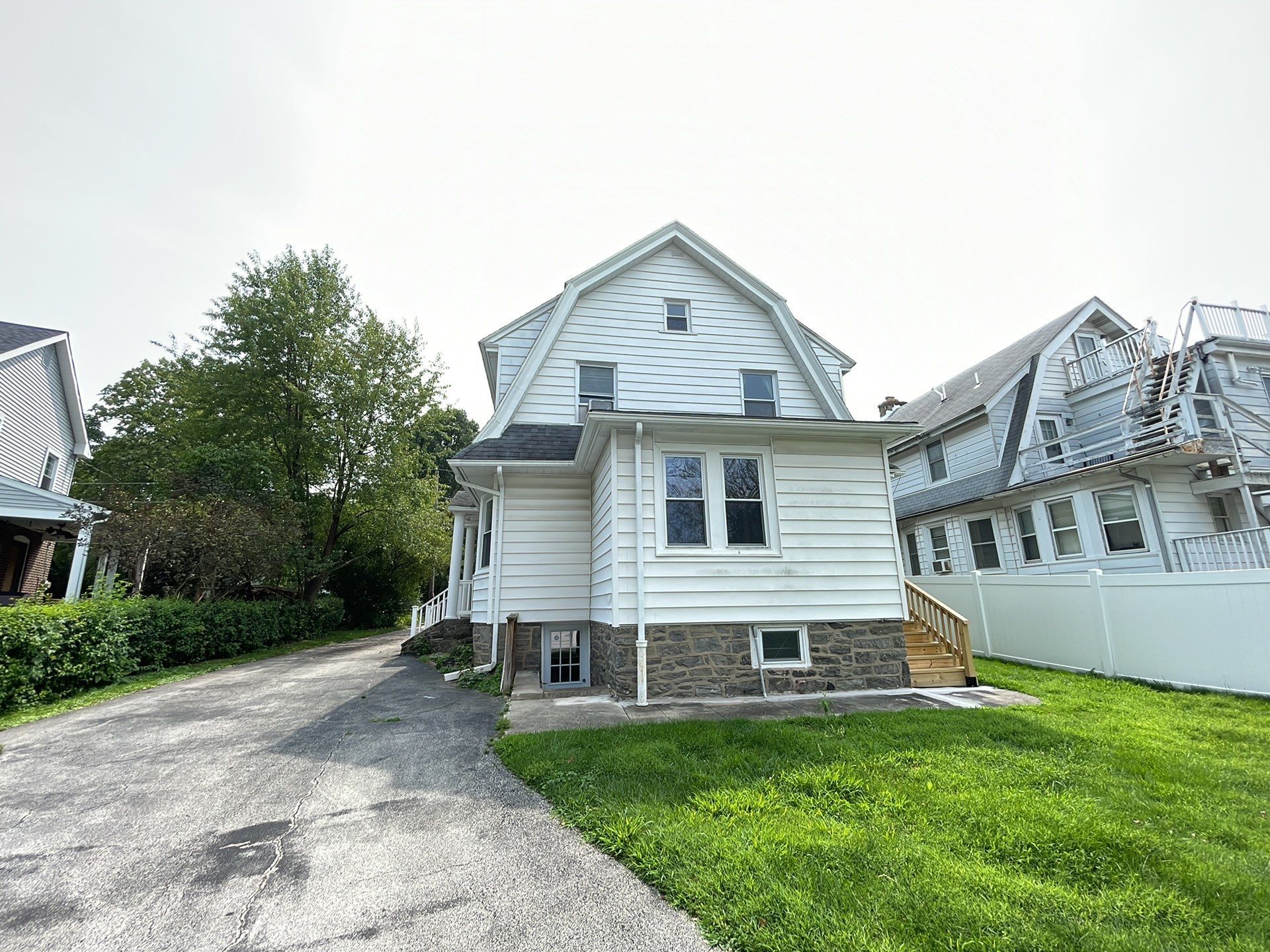 Residential roofing project on Lincoln Avenue in Havertown PA