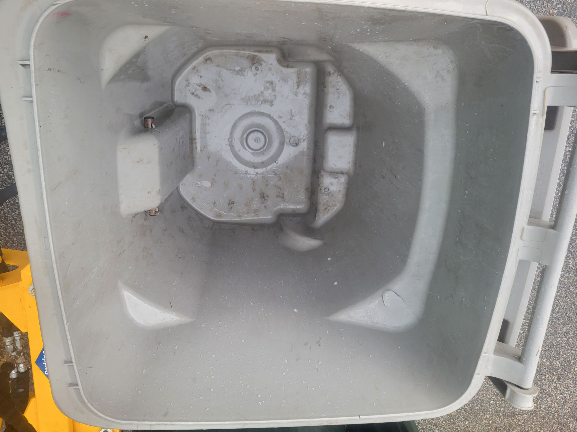 Garbage Bin Services 2
