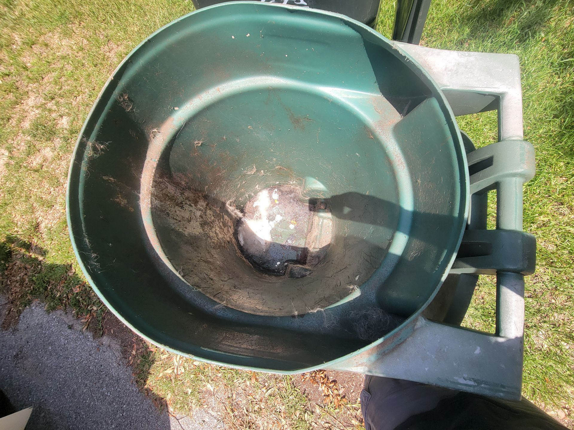 Garbage Bin Services 9