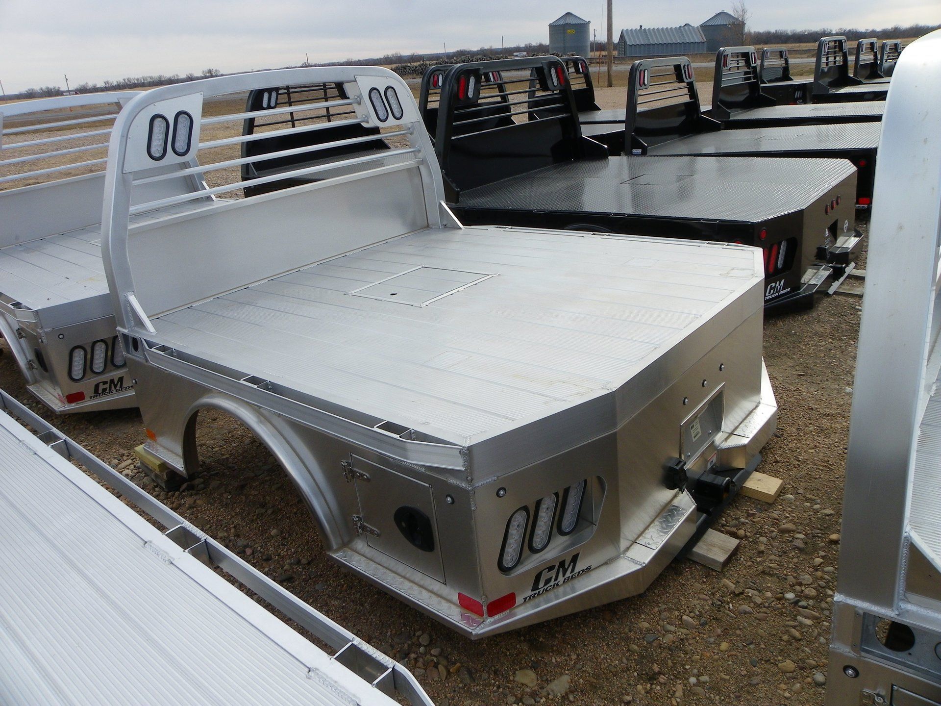 CM Truck Bed Dodge Single Wheel Short Bed