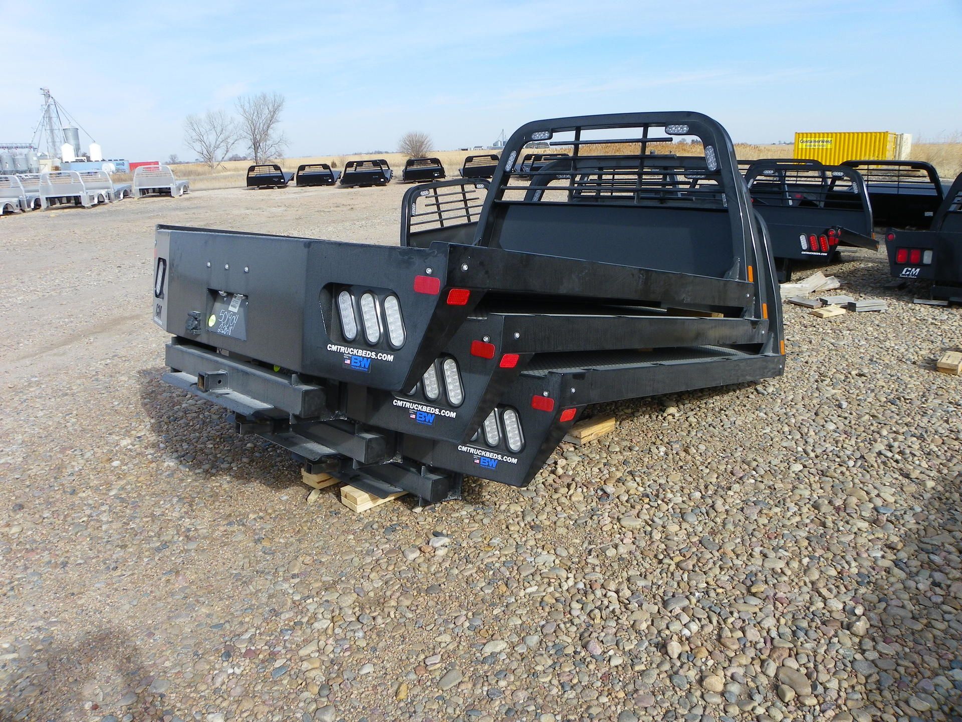 CM Truck Bed Ford /Older Dodge Single Wheel