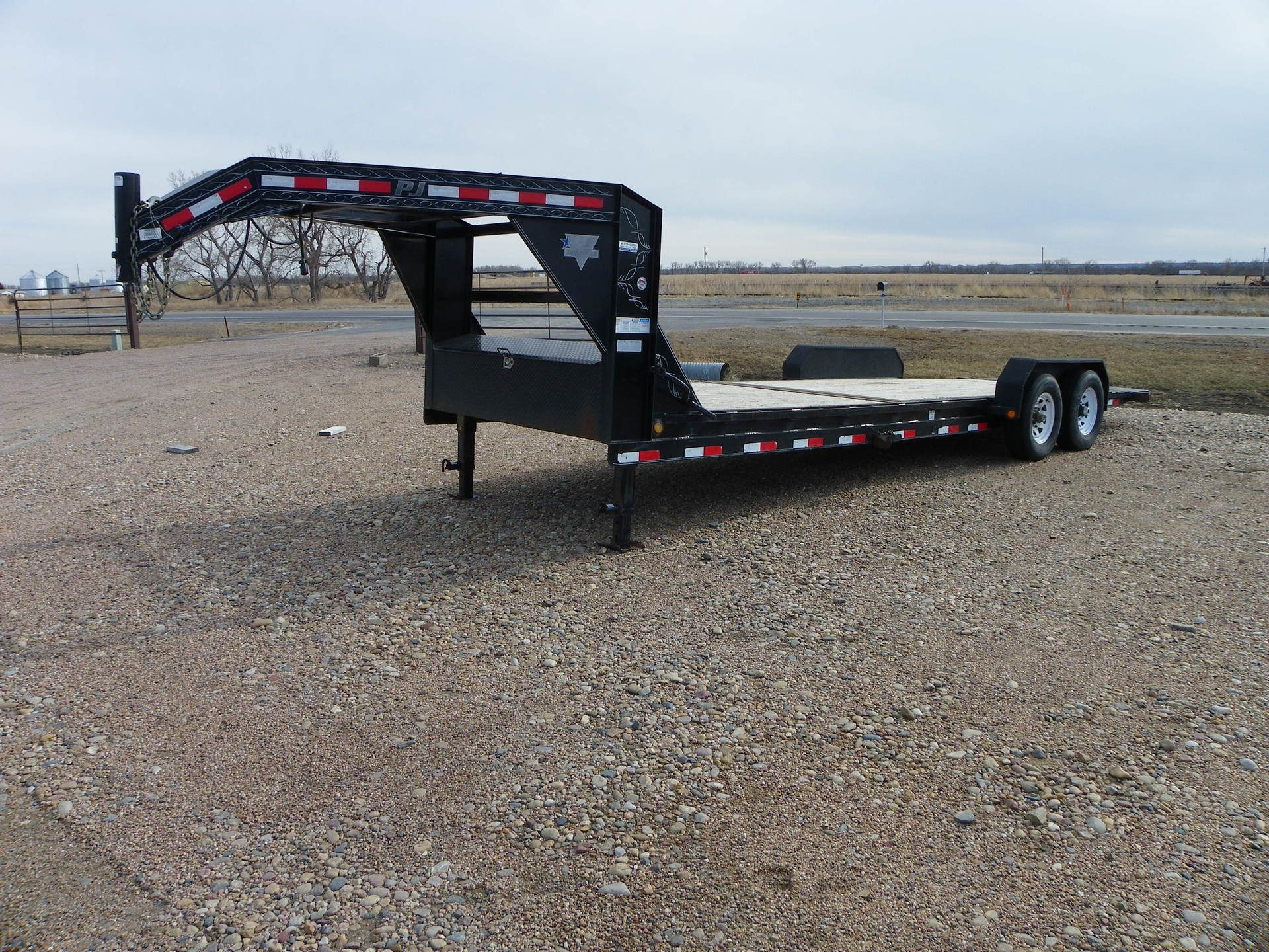 24' GN Deck Equipment Trailer