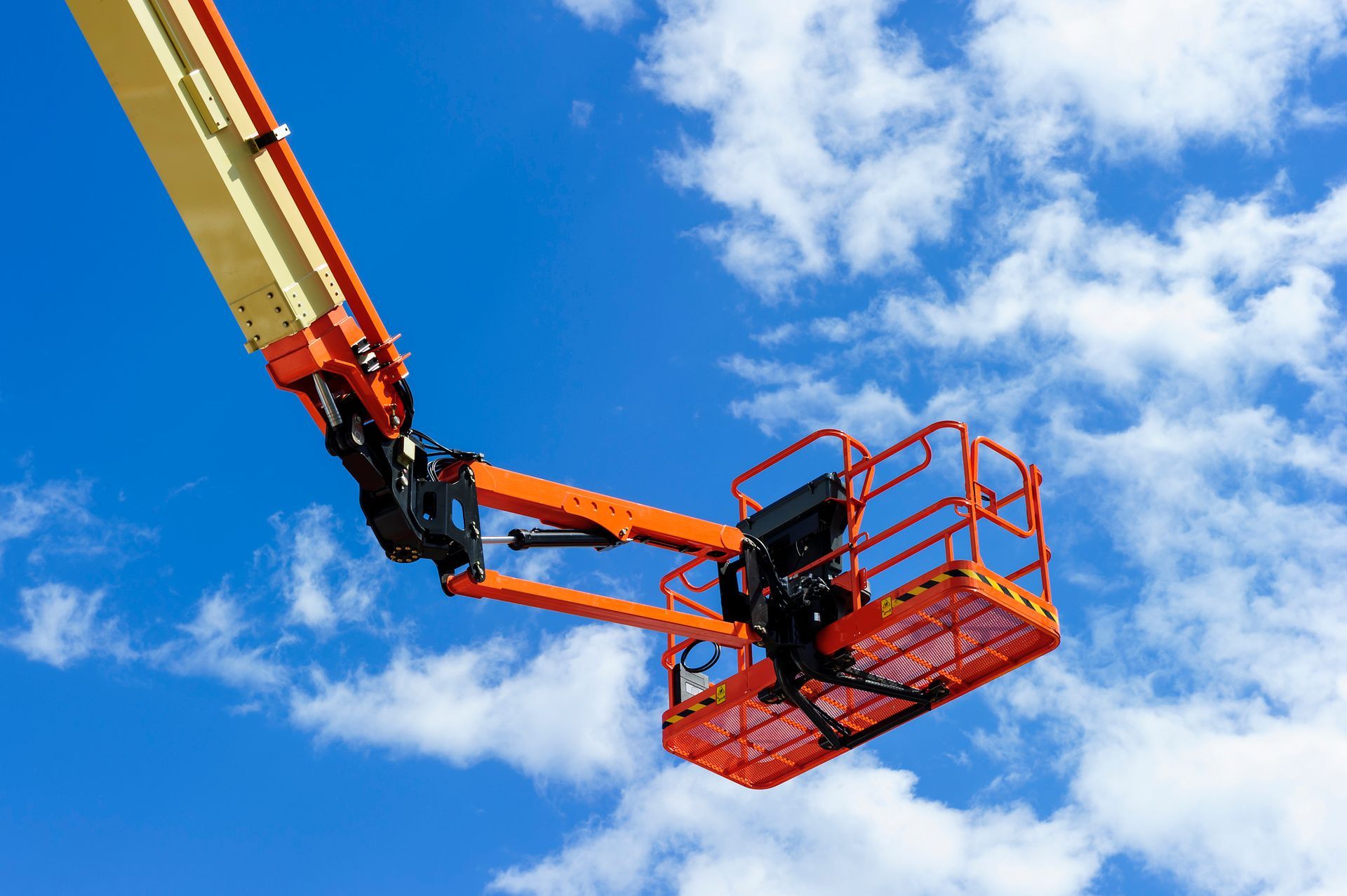 Owner Assisting A Customer — Ridgeland, MS — McGraw Rental & Supply Owner Assisting A Customer — Ridgeland, MS — McGraw Rental & Supply