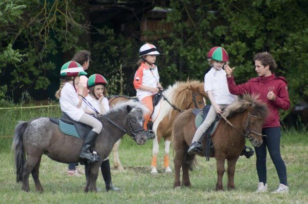 bambini sui pony