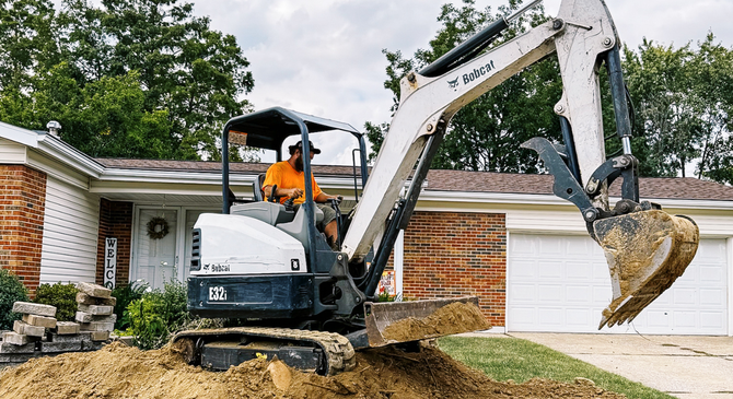 Expert performing sewer repair services in St. Charles.