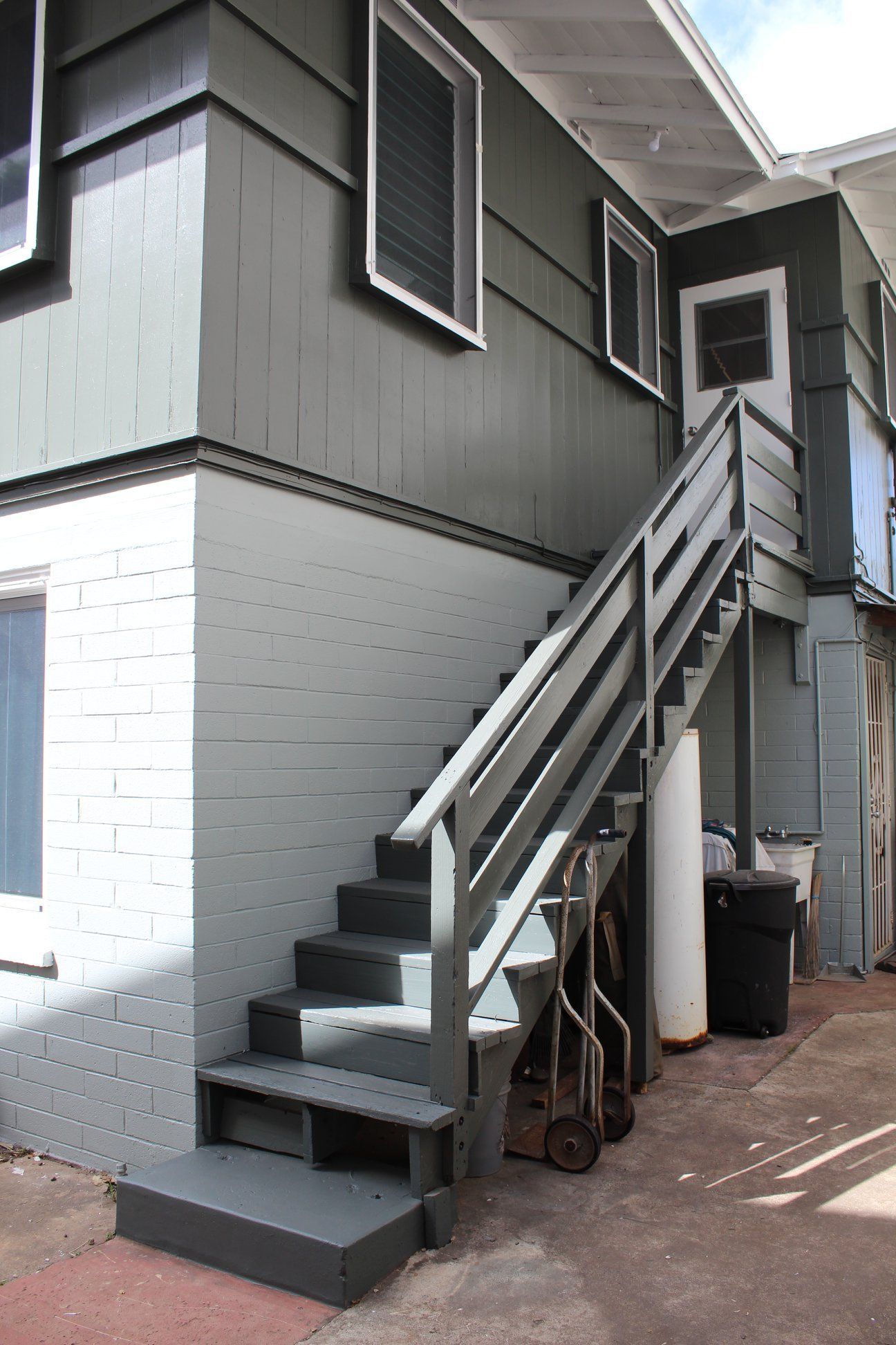After Stairs Painting — Mililani, HI — Tachibana Painting