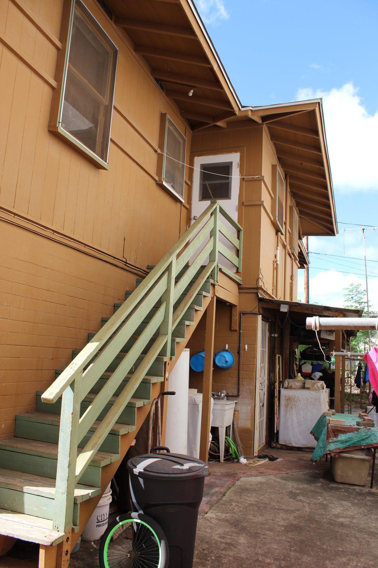 Before Stairs Painting — Mililani, HI — Tachibana Painting