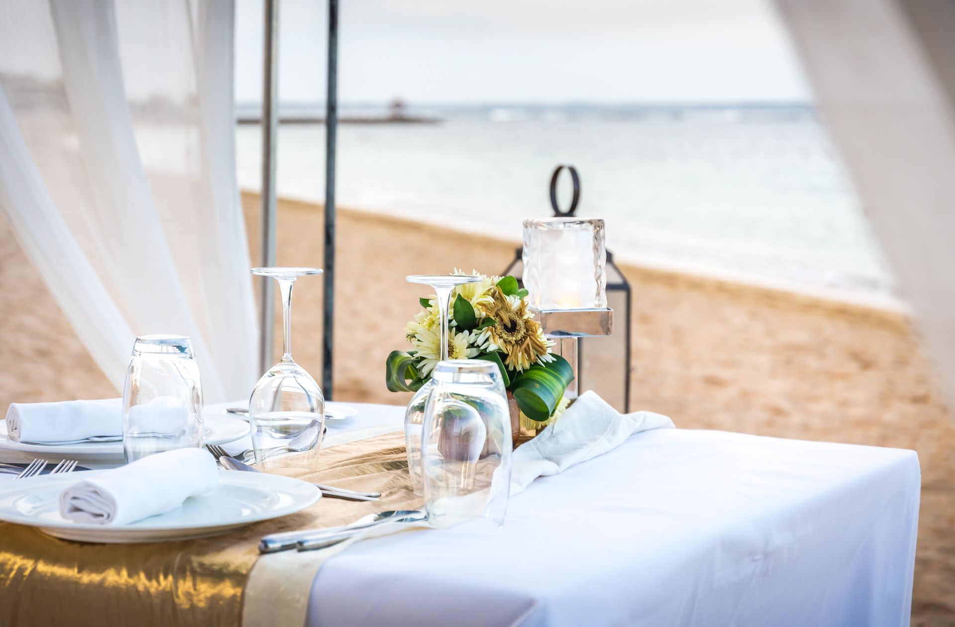 Romantisch diner op het strand