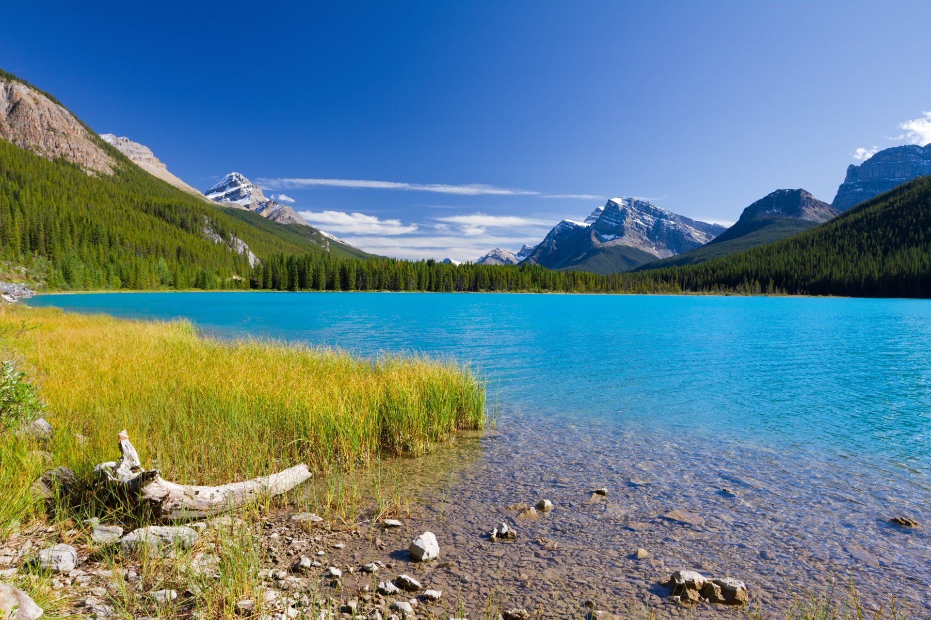Foto jhelder blauw meer in westen van canada