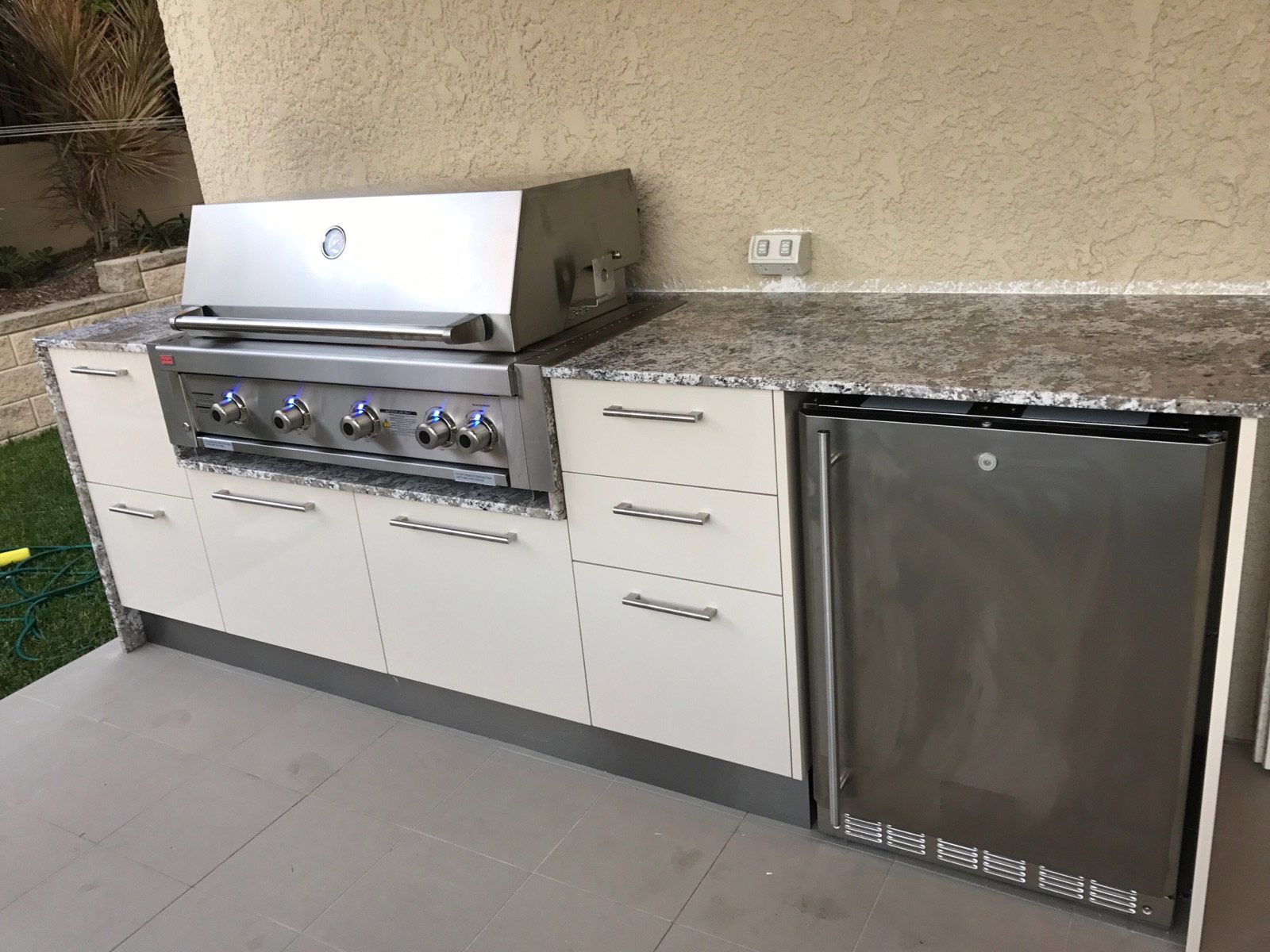 Outdoor Kitchen — Bulimba, QLD — D&S Cabinets
