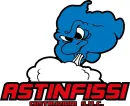 Mascotte a forma di nuvola blu in stile cartone animato sopra il logo rosso e nero di ASTINFISSI Costruzioni Snc